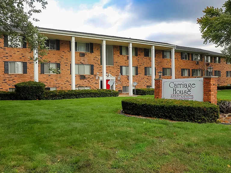 Carriage House (Albion 64 LLC) — Photo 19