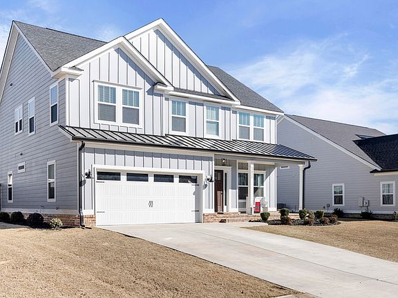 3rd image of 3011 Rosewood Drive