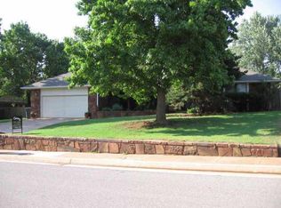 2905 N Trail Ridge Rd, Edmond, OK 73012