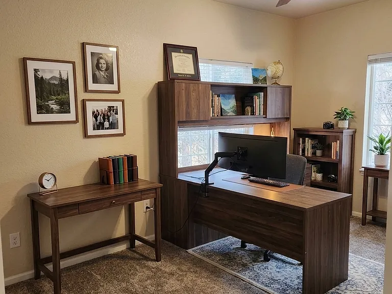 Study Room-Main Level