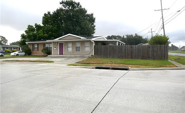 3 bed, 2.0 bath, 1600 sqft, $2,300 — Photo 3