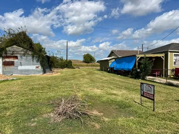 1910 18th St, Galena Park, TX 77547