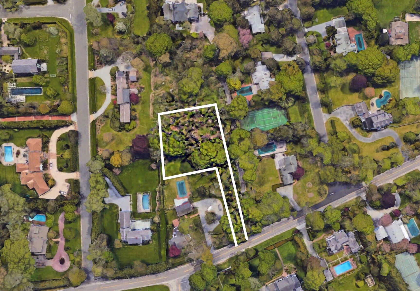 93 South Country Rd, Remsenburg, NY 11960 Out East