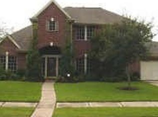 1210 Cambridge Dr, Friendswood, TX 77546