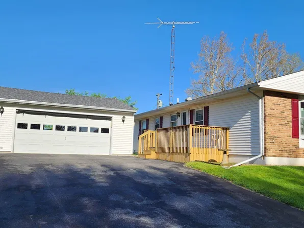 604 Crestview Dr, North Manchester, IN 46962