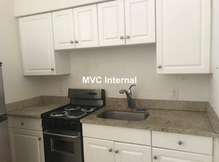 302 Berkeley St #4, Boston, MA 02116