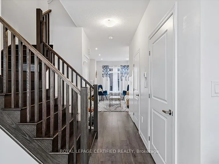 61 Soho St #25 — Photo 10