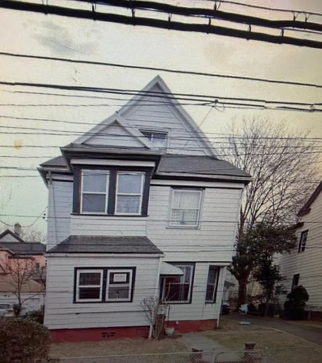 245 S 6th Ave #1