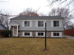 1114 Bishop St, West Chicago, IL 60185