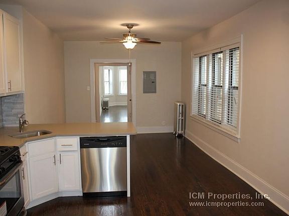 2nd image of 5160 N Leavitt St #2RK
