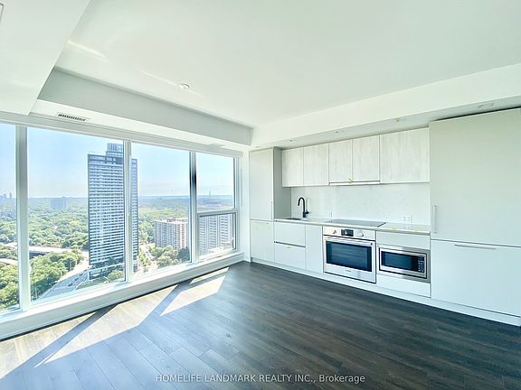 4th image of 609 Sherbourne St #2807