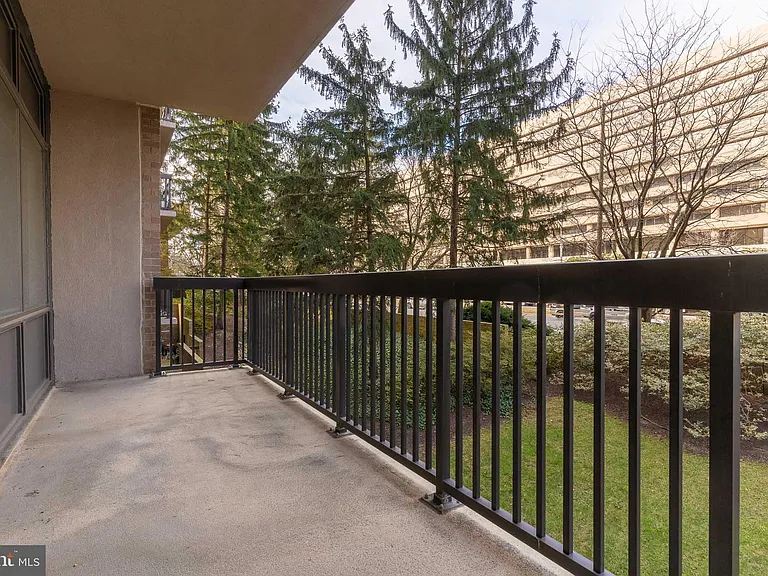 3709 S George Mason Dr #115 — Photo 28