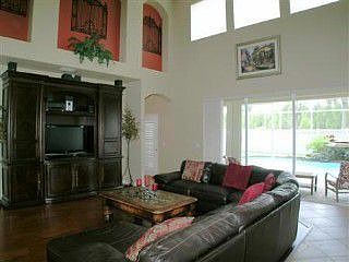 5th image of 3019 Chessington Dr
