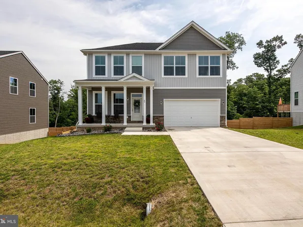 40 Cilantro Ln, Bunker Hill, WV 25413