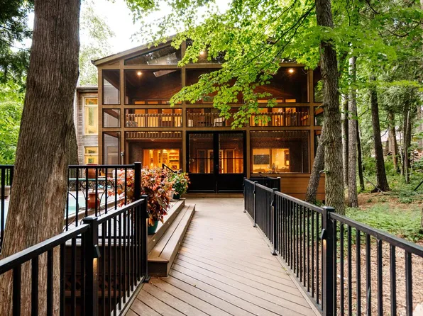 310 North Turtle Bay ROAD, Elkhart Lake, WI 53020
