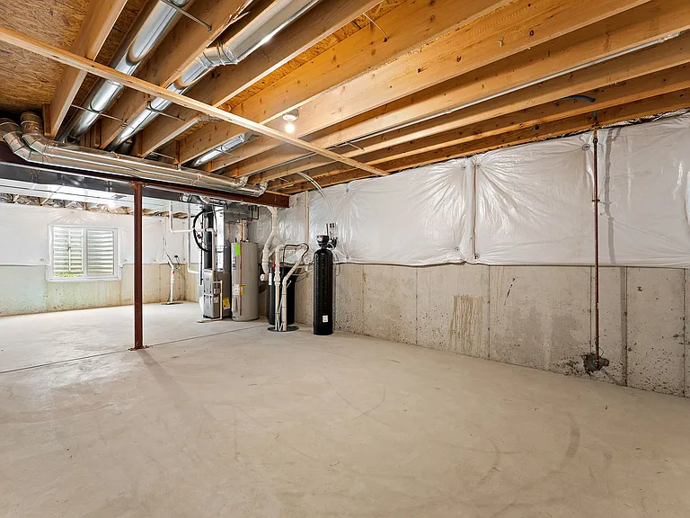 11423 Thomas St — Photo 28
