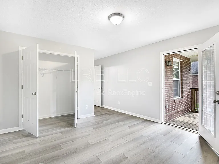 304 Keeneland Dr #2A — Photo 10