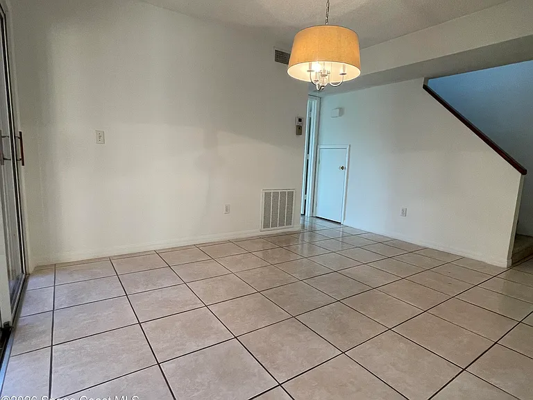 1495 Malibu Cir NE #102 — Photo 10