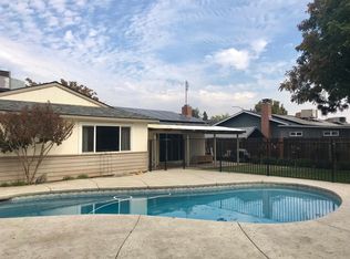 1712 Dennis Ave, Clovis, CA 93611