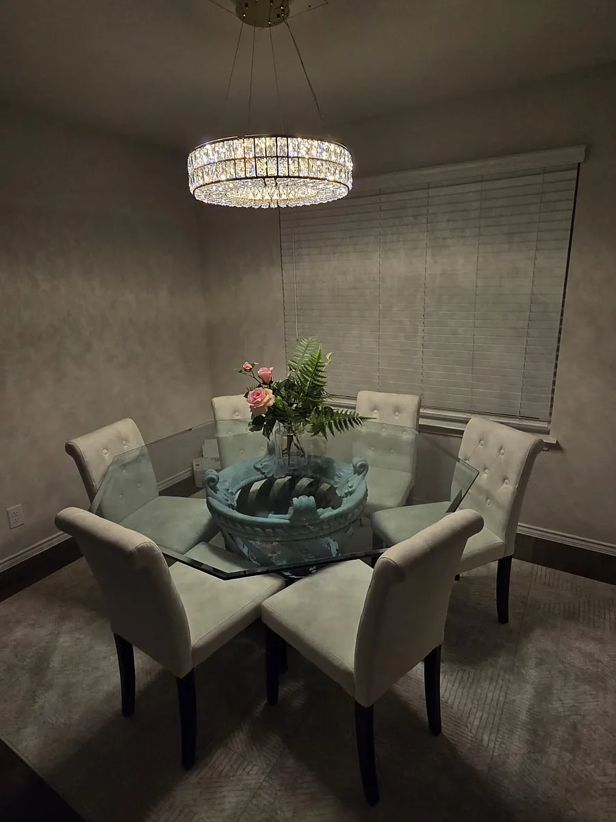 Dining room . - Slate Xing