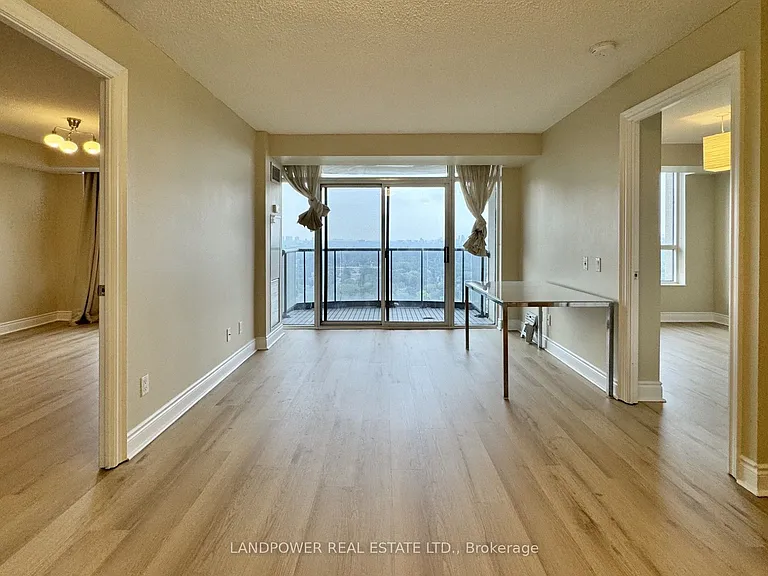 10 Northtown Way #1901 — Photo 1