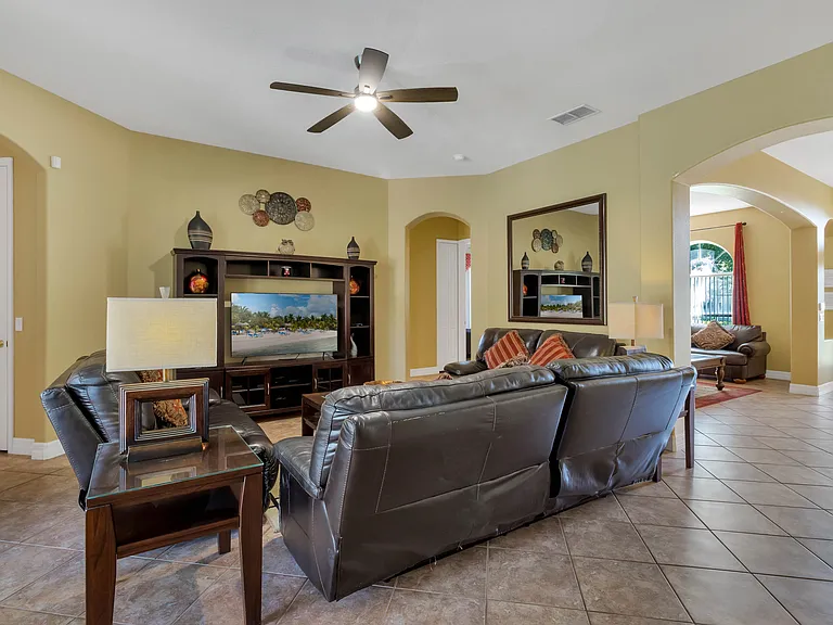 7973 Sea Pearl Cir — Photo 11