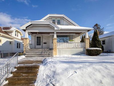 2214 South 80th STREET, West Allis, WI, 53219