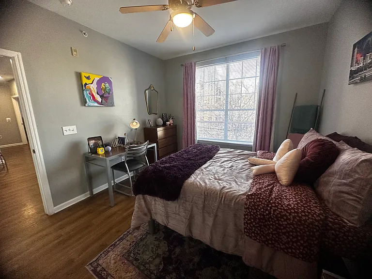 The Quarters Sterling House (Student Housing - Rent by the Bed) — Photo 43