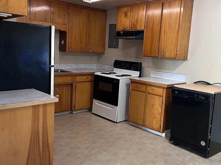 1845 Jackson St SE — Photo 5