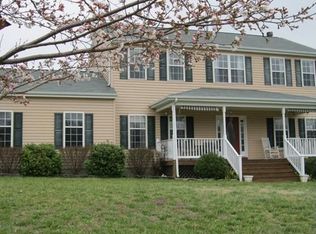 12039 Hume Rd, Hume, VA 22639