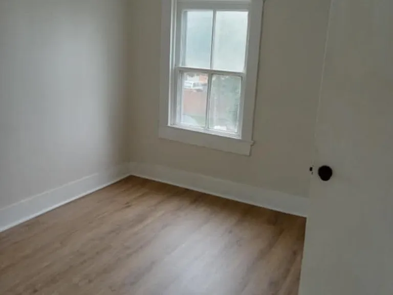 504 Taggart St — Photo 8