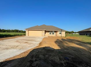 104 Cypress Rd, Durant, OK 74701