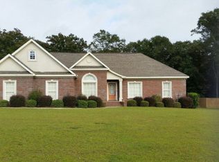 115 Della Mar Dr, Headland, AL 36345