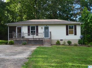 18 Briarwood Lane, Rainsville, AL 35986