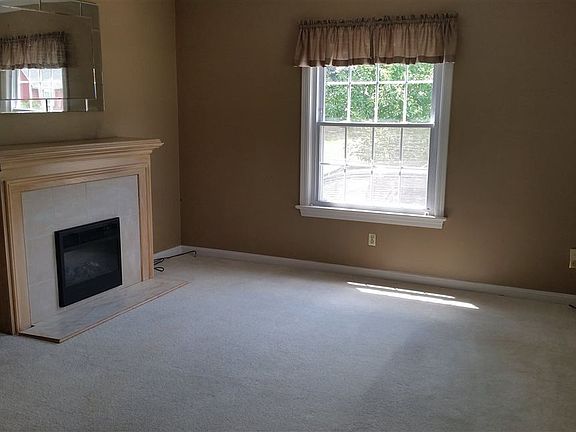 2nd image of 3300 N Kentwood Ct