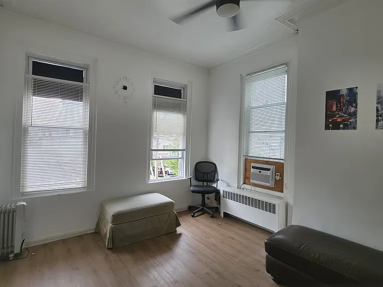 23 Sherman Pl #2 — Photo 5
