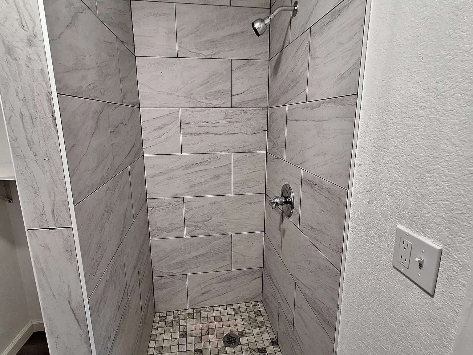Studio, 300 sqft, $1,000 — Photo 4