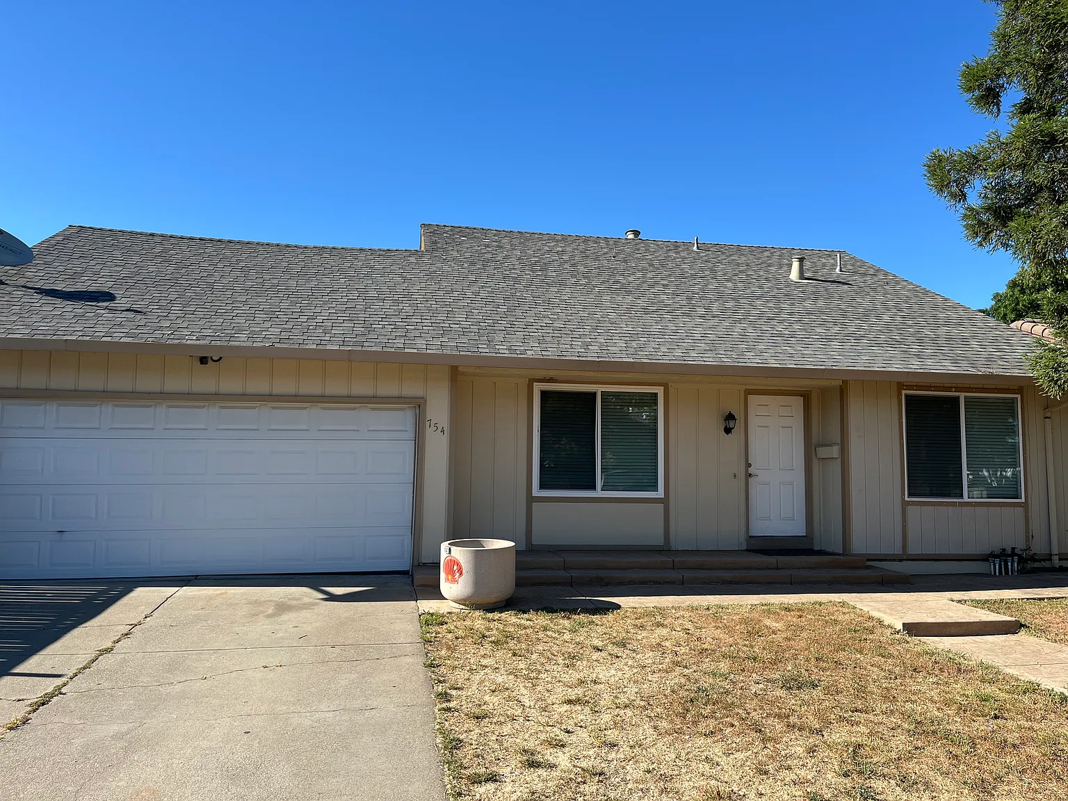 4 bed, 1489 sqft, $4,000 — Photo 1