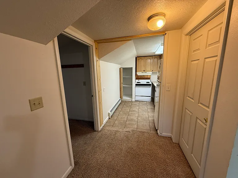 622 7th Ave — Photo 3