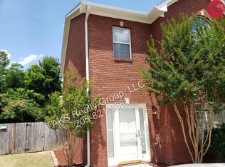 422 Cambrian Ridge Trl, Pelham, AL 35124