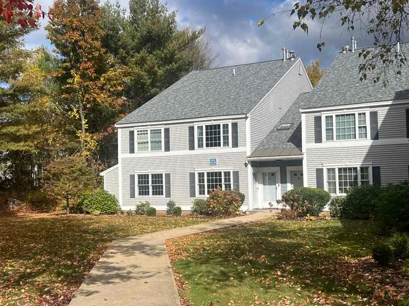 416 Springbrook Cir, Portsmouth, NH 03801