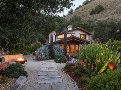 407 El Caminito Rd, Carmel Valley, CA, 93924