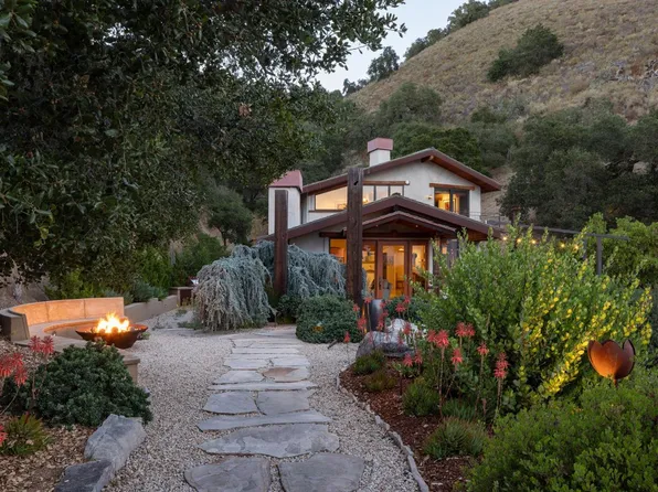 407 El Caminito Rd, Carmel Valley, CA 93924