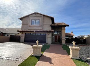 18135 Lakeview Dr, Victorville, CA 92395