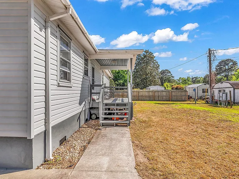 39 Gates Way — Photo 26