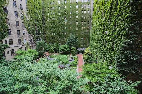 Rented by Stonecrest Realty | media 1