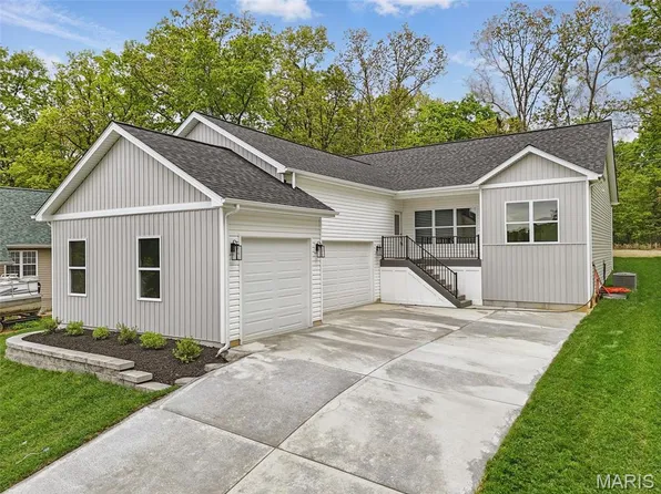 31998 Fairway Dr N, Foristell, MO 63348