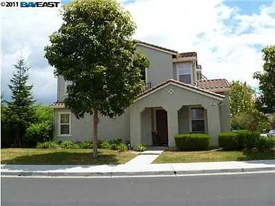202 Dutra Vernaci Dr photo 1