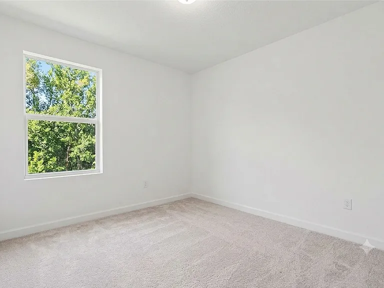 Hammock Grove Dr — Photo 15