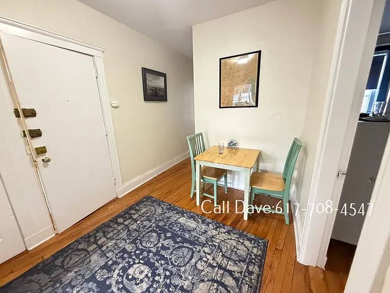 127 Sutherland Rd #D — Photo 8